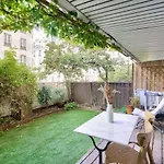 Cosy Apartment For 4 With Terrace