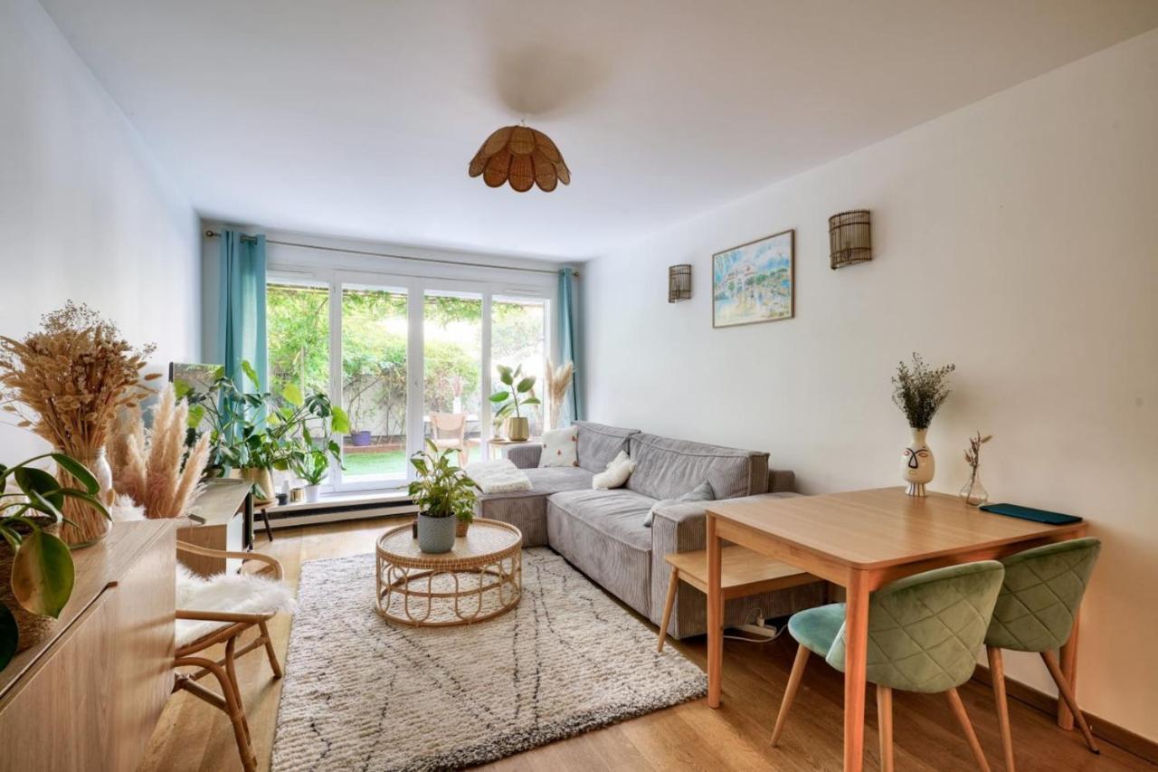 Appartement Cosy For 4 With Terrace Parijs